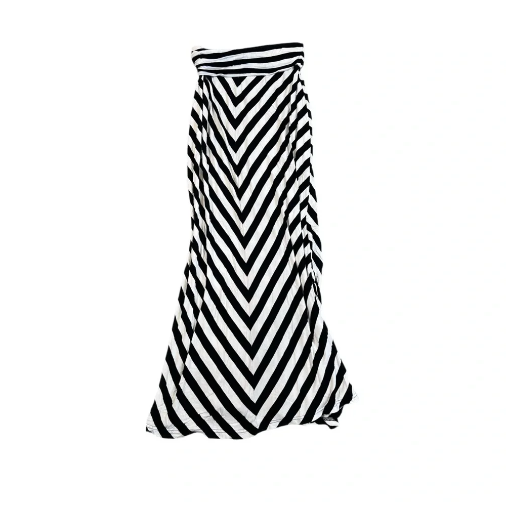 🖤 Ultra Flirt Strapless Maxi Skirt | Black & White Chevron | Size M 🖤 - Picture 2 of 4